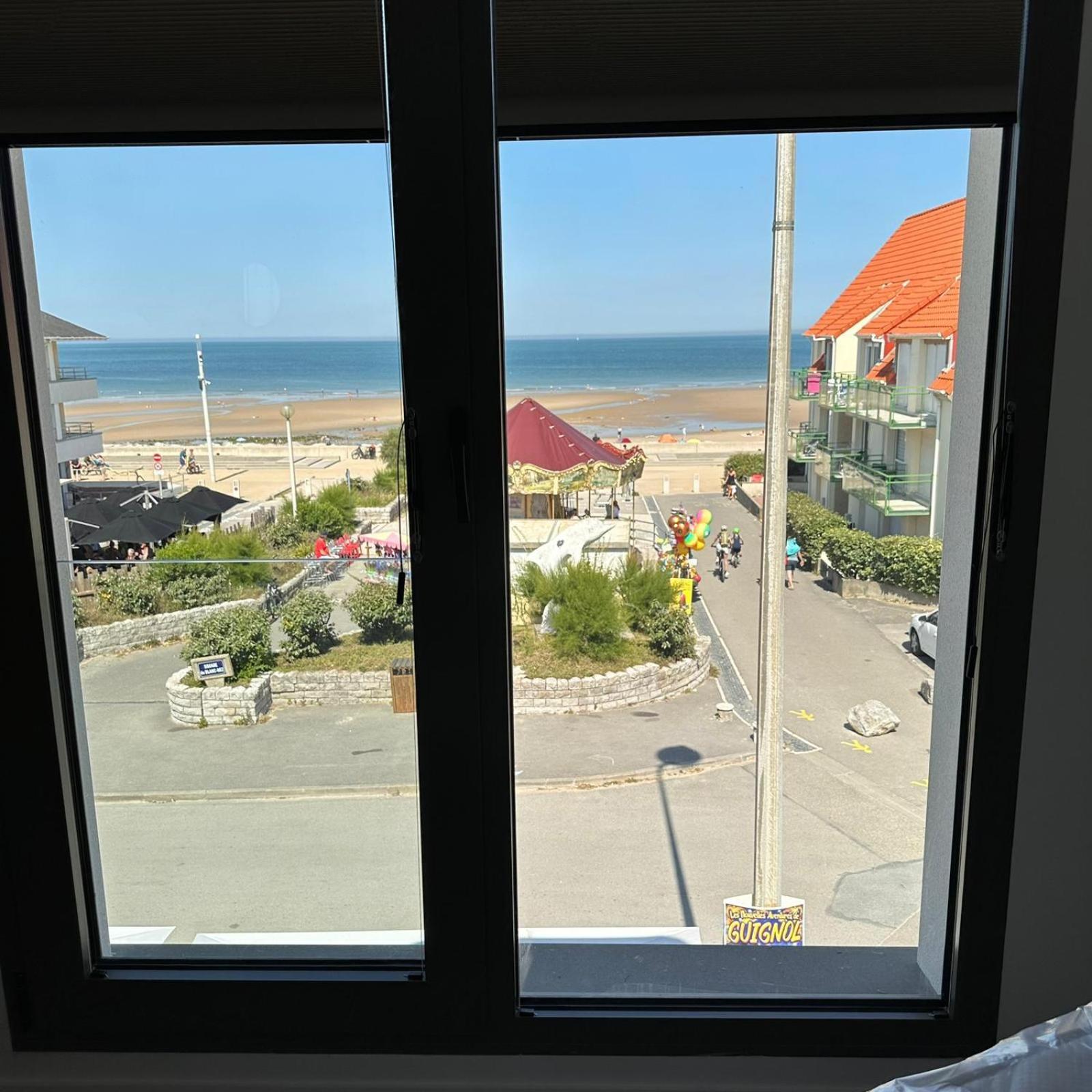 Logis- Hotel De La Baie De Wissant & Appartements Экстерьер фото