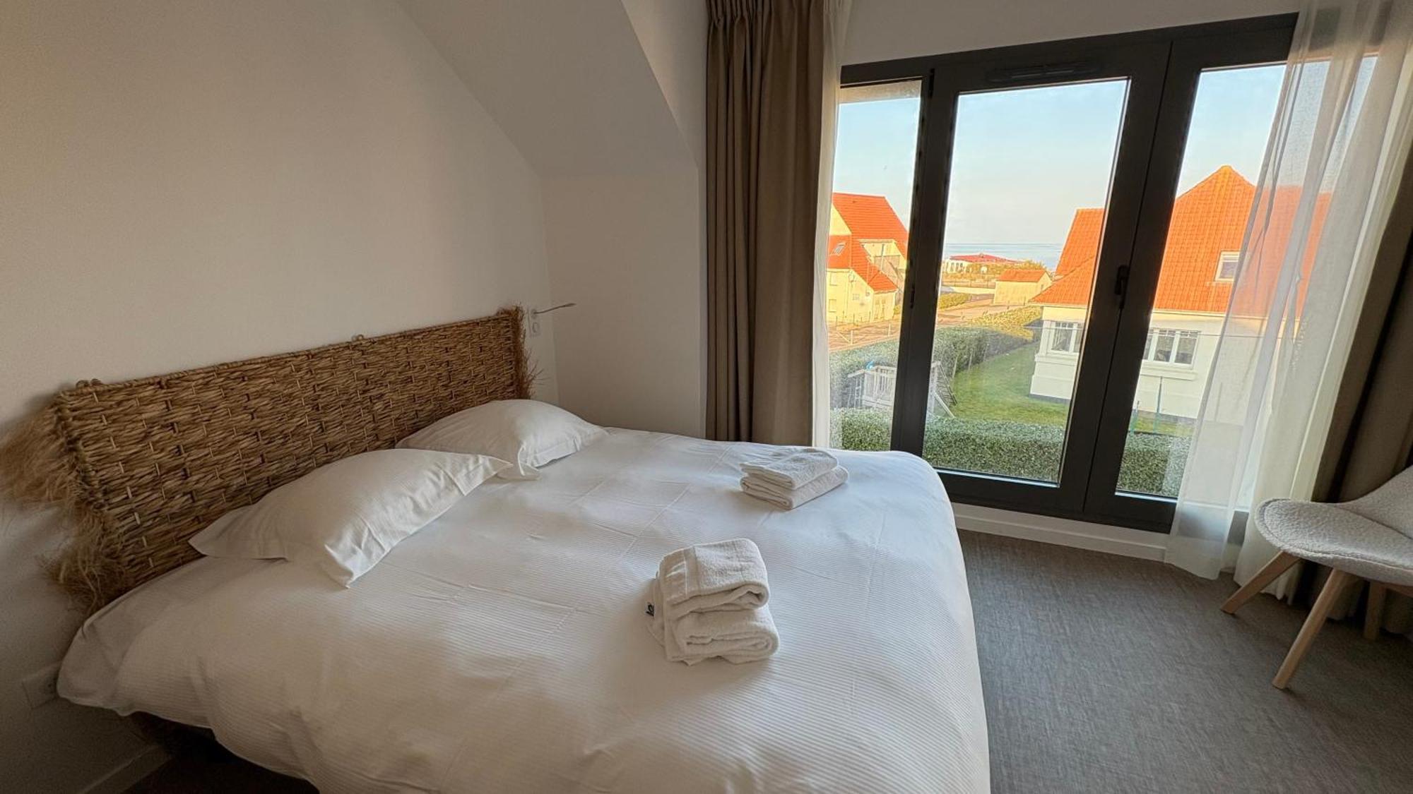 Logis- Hotel De La Baie De Wissant & Appartements Экстерьер фото